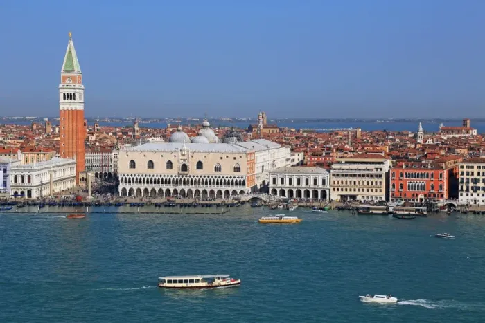 Framed Print : View towards Campanile and Doges Palace, Venice, UNESCO World Heritage Site, Veneto Framed Print : View towards Campanile and Doges Palace, Venice, UNESCO World Heritage Site, Veneto