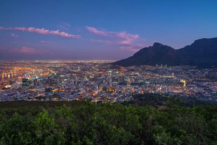 Framed Print : View of Cape Town and Table Mountain from Signal Hill at dusk, Cape Town, Western Cape, South Africa, Africa Framed Print : View of Cape Town and Table Mountain from Signal Hill at dusk, Cape Town, Western Cape, South Africa, Africa