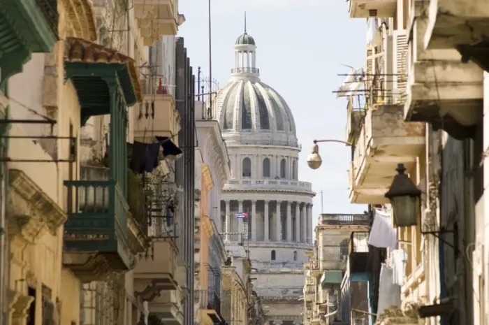 Framed Print : A view of the Capitolio seen through the streets of Habana Vieja (old town) Framed Print : A view of the Capitolio seen through the streets of Habana Vieja (old town)