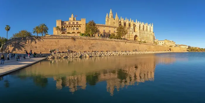 Framed Print : View of Cathedral-Basilica de Santa Maria de Mallorca from Passeig Maritime, Palma de Mallorca, Majorca, Balearic Islands, Spain, Mediterranean, Europe Framed Print : View of Cathedral-Basilica de Santa Maria de Mallorca from Passeig Maritime, Palma de Mallorca, Majorca, Balearic Islands, Spain, Mediterranean, Europe