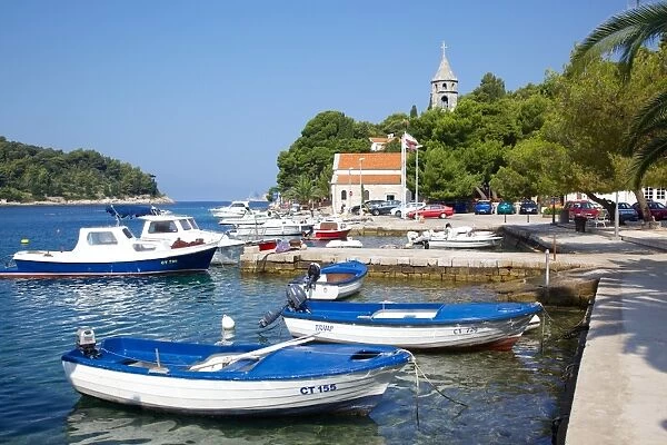 View towards Cavtat Old Town, Cavtat, Dubrovnik Riviera, Dalmatian Coast, Dalmatia, Croatia, Europe