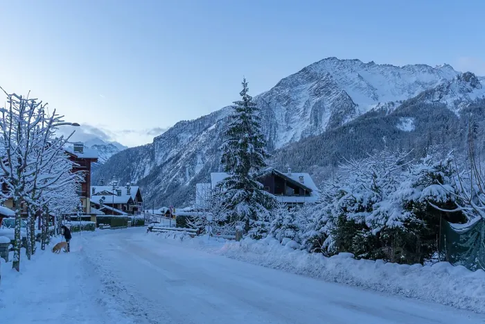 Framed Print : View of chalets and snow covered mountains in Courmayeur before dawn in winter, Courmayeur, Aosta Valley, Italian Alps, Italy Framed Print : View of chalets and snow covered mountains in Courmayeur before dawn in winter, Courmayeur, Aosta Valley, Italian Alps, Italy