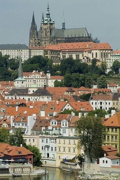 View from Charles Bridge overlooking Mala Strana, Prague, UNESCO World Heritage Site