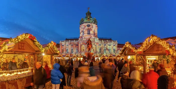 Framed Print : View of Christmas market at Charlottenburg Palace in Schloss Charlottenburg at dusk, Berlin, Germany Framed Print : View of Christmas market at Charlottenburg Palace in Schloss Charlottenburg at dusk, Berlin, Germany