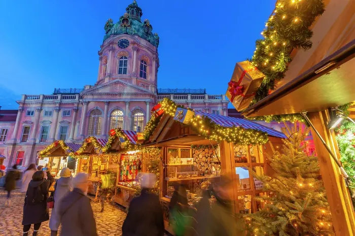 Framed Print : View of Christmas market at Charlottenburg Palace in Schloss Charlottenburg at dusk, Berlin, Germany Framed Print : View of Christmas market at Charlottenburg Palace in Schloss Charlottenburg at dusk, Berlin, Germany