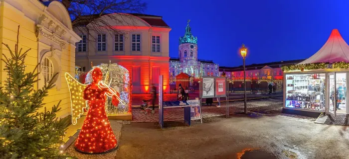 Framed Print : View of Christmas market at Charlottenburg Palace in Schloss Charlottenburg at dusk, Berlin, Germany Framed Print : View of Christmas market at Charlottenburg Palace in Schloss Charlottenburg at dusk, Berlin, Germany