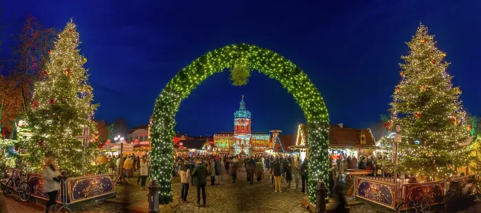 Framed Print : View of Christmas market at Charlottenburg Palace in Schloss Charlottenburg at dusk, Berlin, Germany Framed Print : View of Christmas market at Charlottenburg Palace in Schloss Charlottenburg at dusk, Berlin, Germany