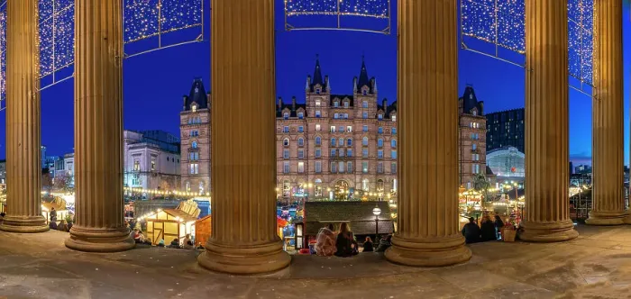Framed Print : View of Christmas Market from St. Georges Hall, Liverpool City Centre, Liverpool, Merseyside, England, United Kingdom, Europe Framed Print : View of Christmas Market from St. Georges Hall, Liverpool City Centre, Liverpool, Merseyside, England, United Kingdom, Europe