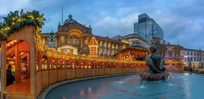 Framed Print : View of Christmas Market stalls in Victoria Square, Birmingham, West Midlands, England, United Kingdom, Europe Framed Print : View of Christmas Market stalls in Victoria Square, Birmingham, West Midlands, England, United Kingdom, Europe