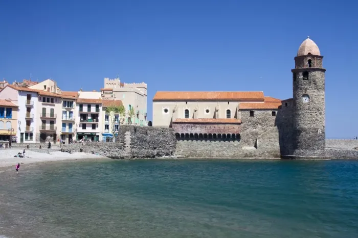 Framed Print : View of the Church of Notre-Dame-des-Anges from the harbour at Collioure, Cote Vermeille, Languedoc-Roussillon, France, Europe Framed Print : View of the Church of Notre-Dame-des-Anges from the harbour at Collioure, Cote Vermeille, Languedoc-Roussillon, France, Europe