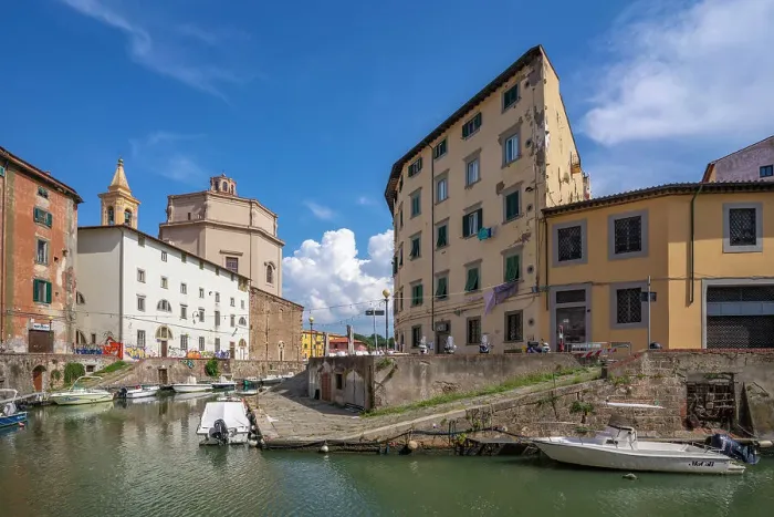 Framed Print : View of Church of St. Catherine and canal, Livorno, Province of Livorno, Tuscany, Italy, Europe Framed Print : View of Church of St. Catherine and canal, Livorno, Province of Livorno, Tuscany, Italy, Europe