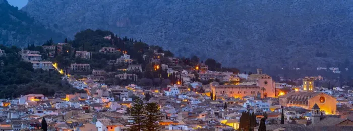 Framed Print : View of churches and rooftops of Pollenca with mountain in background at dusk, Pollenca, Majorca, Balearic Islands, Spain, Mediterranean, Europe Framed Print : View of churches and rooftops of Pollenca with mountain in background at dusk, Pollenca, Majorca, Balearic Islands, Spain, Mediterranean, Europe