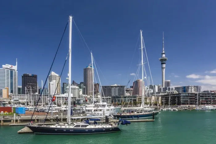 Framed Print : View of the city of Auckland from Auckland Harbour, North Island, New Zealand, Pacific Framed Print : View of the city of Auckland from Auckland Harbour, North Island, New Zealand, Pacific