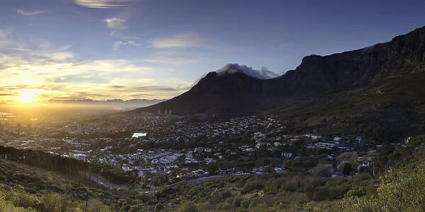 View of City Bowl and Table Mountain at sunrise, Cape Town, Western Cape, South Africa