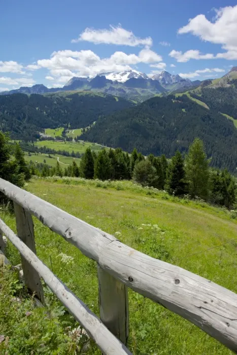 Framed Print : View from Col Alto, Corvara, Badia Valley, Bolzano Province, Trentino-Alto Adige / South Tyrol, Italian Dolomites, Italy, Europe Framed Print : View from Col Alto, Corvara, Badia Valley, Bolzano Province, Trentino-Alto Adige / South Tyrol, Italian Dolomites, Italy, Europe