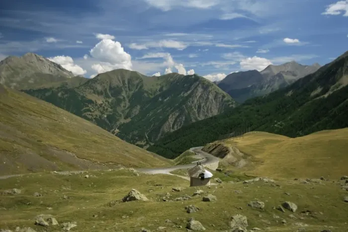 Framed Print : View from the Col de Vars, near Barcelonnette, Haute-Alpes, French Alps Framed Print : View from the Col de Vars, near Barcelonnette, Haute-Alpes, French Alps