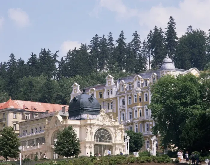Framed Print : View towards Colonnade, Marianske Lazne (Marienbad), Czech Republic, Europe Framed Print : View towards Colonnade, Marianske Lazne (Marienbad), Czech Republic, Europe