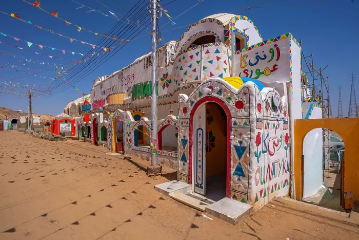 Framed Print : View of colourful architecture at Nagaa Suhayl Gharb on the Nile river near Aswan, Aswan, Nubia, Egypt, North Africa, Africa Framed Print : View of colourful architecture at Nagaa Suhayl Gharb on the Nile river near Aswan, Aswan, Nubia, Egypt, North Africa, Africa