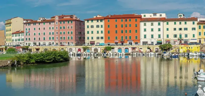 Framed Print : View of colourful buildings and canal, Livorno, Province of Livorno, Tuscany, Italy, Europe Framed Print : View of colourful buildings and canal, Livorno, Province of Livorno, Tuscany, Italy, Europe