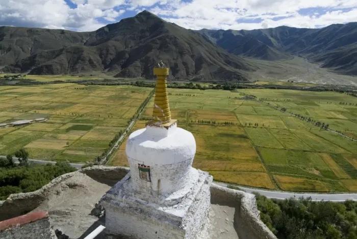 Framed Print : View over cultivated fields, Yumbulagung Castle, restored version of the regions oldest building, Tibet Framed Print : View over cultivated fields, Yumbulagung Castle, restored version of the regions oldest building, Tibet