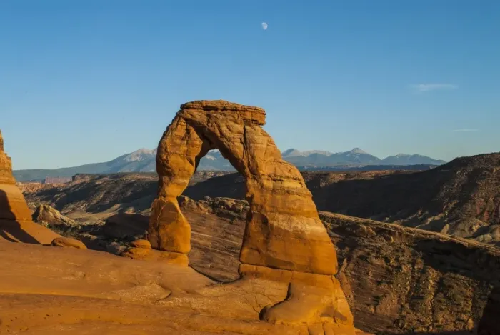 Framed Print : View of Delicate Arch, Arches National Park, Utah, United States of America, North America Framed Print : View of Delicate Arch, Arches National Park, Utah, United States of America, North America