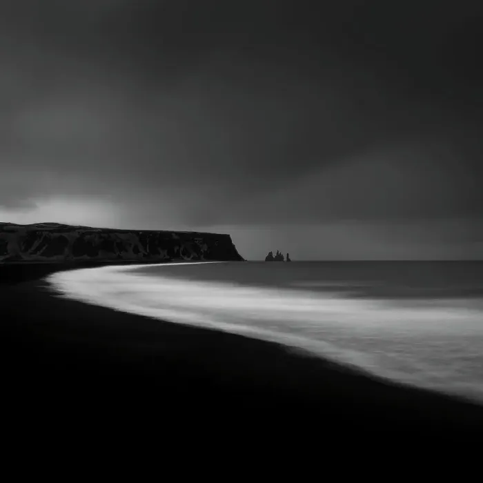 Framed Print : View from Dyrholaey to Reynisfjara, Iceland, Polar Regions Framed Print : View from Dyrholaey to Reynisfjara, Iceland, Polar Regions