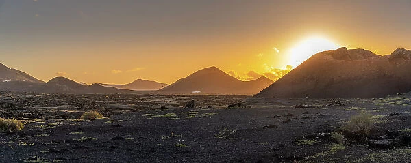 View of El Cuervo Volcano in Timanfaya National Park at sunset, Lanzarote, Las Palmas, Canary Islands, Spain, Atlantic, Europe