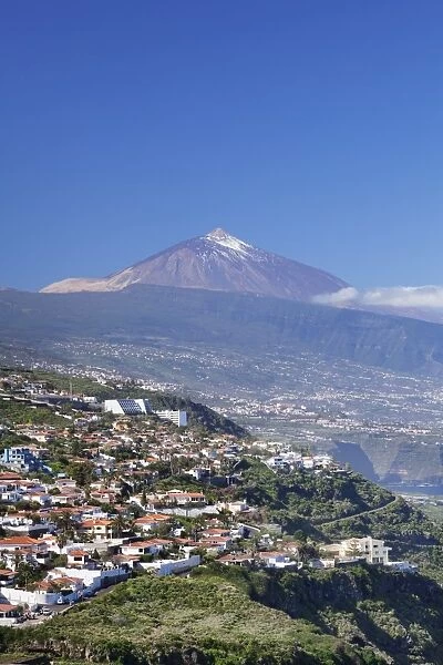 View from El Sauzal to Puerto de la Cruz and Pico del Teide, Tenerife, Canary Islands