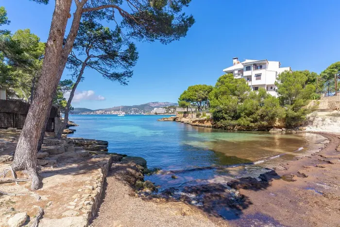 Framed Print : View of Es Calo d'en Pellicer beach in Santa Ponsa, Majorca, Balearic Islands, Spain, Mediterranean, Europe Framed Print : View of Es Calo d'en Pellicer beach in Santa Ponsa, Majorca, Balearic Islands, Spain, Mediterranean, Europe