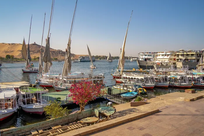 Framed Print : View of fellucas on the Nile river on a sunny day, Aswan, Nubia, Egypt, North Africa, Africa Framed Print : View of fellucas on the Nile river on a sunny day, Aswan, Nubia, Egypt, North Africa, Africa