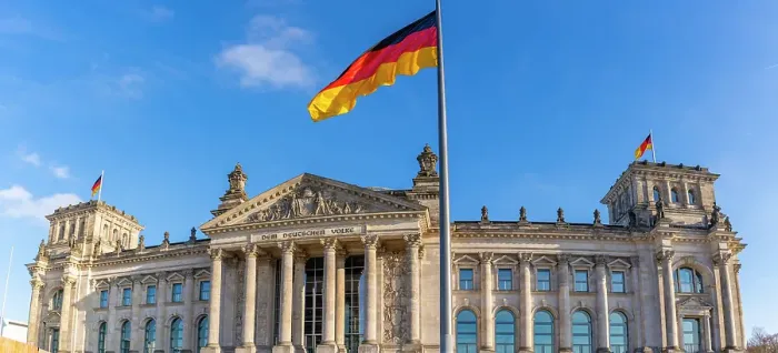 Framed Print : View of the German flag and Reichstag (German Parliament building), Mitte, Berlin, Germany Framed Print : View of the German flag and Reichstag (German Parliament building), Mitte, Berlin, Germany