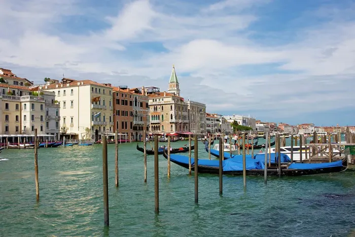 Framed Print : View across the Grand Canal from Punta della Dogana towards the Palazzo Ducale and Piazza San Marco, Venice, UNESCO World Heritage Site, Veneto, Italy, Europe Framed Print : View across the Grand Canal from Punta della Dogana towards the Palazzo Ducale and Piazza San Marco, Venice, UNESCO World Heritage Site, Veneto, Italy, Europe