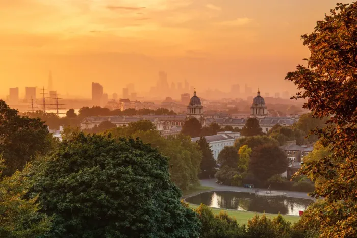 Framed Print : View of Greenwich Old Royal Naval College and London skyline at dusk, Greenwich, London, England, United Kingdom, Europe Framed Print : View of Greenwich Old Royal Naval College and London skyline at dusk, Greenwich, London, England, United Kingdom, Europe