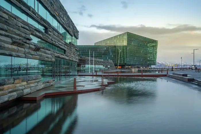 Framed Print : View of the Harpa Concert Hall and Conference Centre, Reykjavik, Iceland Framed Print : View of the Harpa Concert Hall and Conference Centre, Reykjavik, Iceland