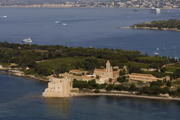 Framed Print : View from helicopter of Lerins Abbey, Ile Saint-Honorat, Iles de Lerins Framed Print : View from helicopter of Lerins Abbey, Ile Saint-Honorat, Iles de Lerins