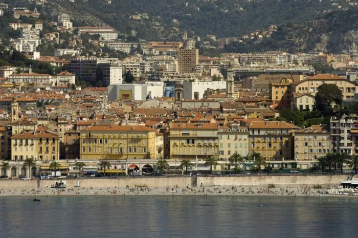 Framed Print : View from helicopter of Nice, Alpes-Maritimes, Provence, Cote d Azur Framed Print : View from helicopter of Nice, Alpes-Maritimes, Provence, Cote d Azur