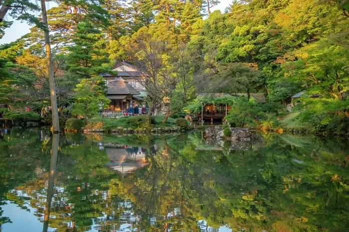 Framed Print : View of Hisago-ike Pond and Yugao-tei (Gourd Tea House) in Kenrokumachi Japanese Garden, Kanazawa City, Ishikawa Prefecture, Honshu, Japan Framed Print : View of Hisago-ike Pond and Yugao-tei (Gourd Tea House) in Kenrokumachi Japanese Garden, Kanazawa City, Ishikawa Prefecture, Honshu, Japan