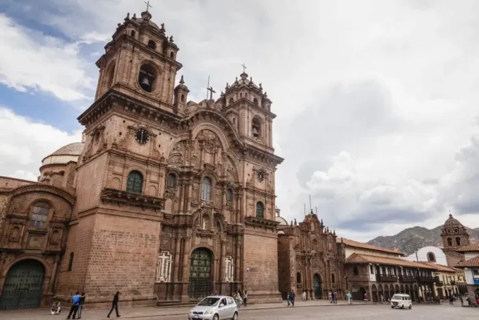 Framed Print : View over Iglesia de la Compania de Jesus church on Plaza de Armas, Cuzco, UNESCO World Heritage Site, Peru, South America Framed Print : View over Iglesia de la Compania de Jesus church on Plaza de Armas, Cuzco, UNESCO World Heritage Site, Peru, South America