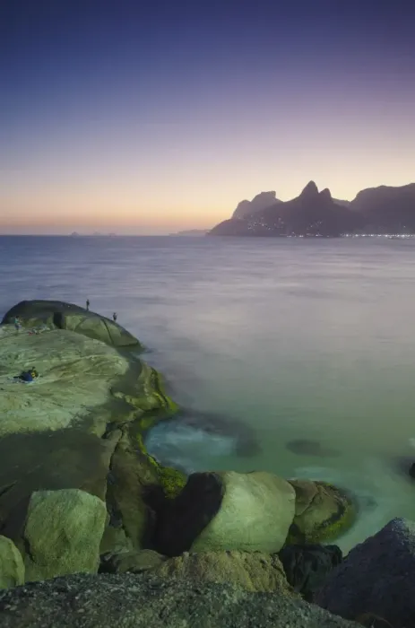 Framed Print : View of Ipanema beach at sunset from Ponta do Arpoador, Ipanema, Rio de Janeiro, Brazil, South America Framed Print : View of Ipanema beach at sunset from Ponta do Arpoador, Ipanema, Rio de Janeiro, Brazil, South America