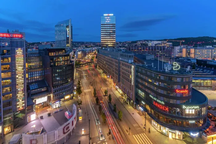 Framed Print : View of Jernbanetorget and city skyline from elevated position at dusk, Oslo, Norway, Scandinavia, Europe Framed Print : View of Jernbanetorget and city skyline from elevated position at dusk, Oslo, Norway, Scandinavia, Europe