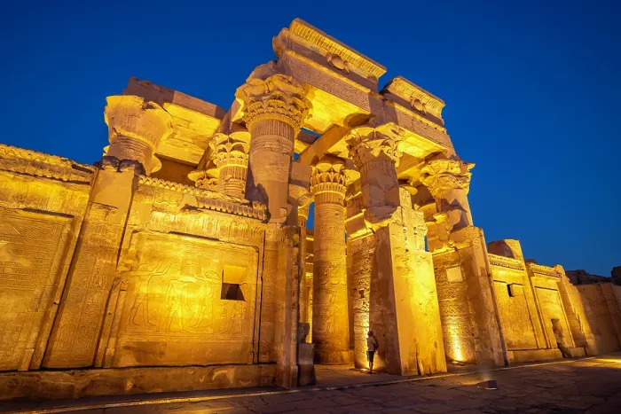 Framed Print : View of the Kom Ombo Temple at dusk, Edfu, Egypt, North Africa, Africa Framed Print : View of the Kom Ombo Temple at dusk, Edfu, Egypt, North Africa, Africa