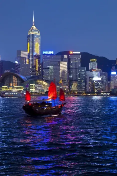 Framed Print : View from Kowloon of one of the last remaining Chinese sailing junks on Victoria Harbour Framed Print : View from Kowloon of one of the last remaining Chinese sailing junks on Victoria Harbour