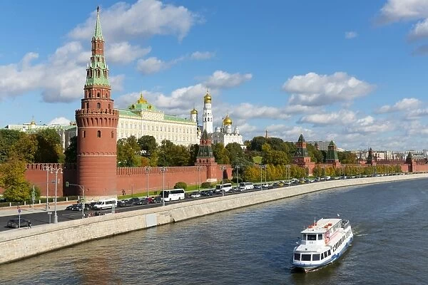 View of the Kremlin, UNESCO World Heritage Site, on the banks of the Moscow River