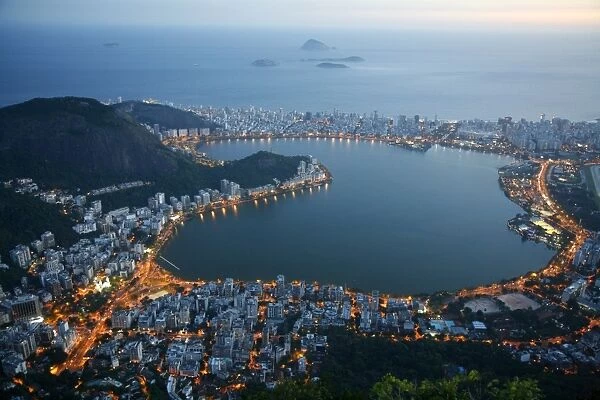 View of Lagoa Rodrigo de Freitas lake, Rio de Janeiro, Brazil, South America
