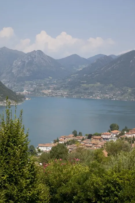 Framed Print : View of Lake Iseo near Sulzano, Lombardy, Italian Lakes, Italy, Europe Framed Print : View of Lake Iseo near Sulzano, Lombardy, Italian Lakes, Italy, Europe