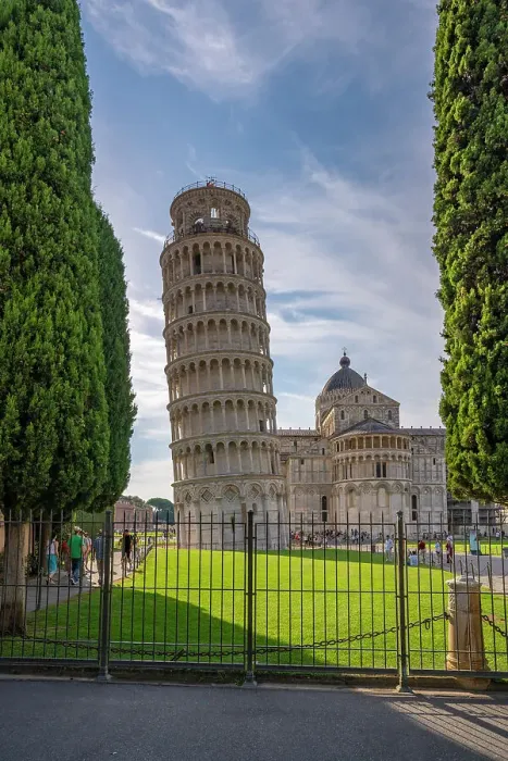 Framed Print : View of Leaning Tower of Pisa, UNESCO World Heritage Site, Pisa, Province of Pisa, Tuscany, Italy, Europe Framed Print : View of Leaning Tower of Pisa, UNESCO World Heritage Site, Pisa, Province of Pisa, Tuscany, Italy, Europe