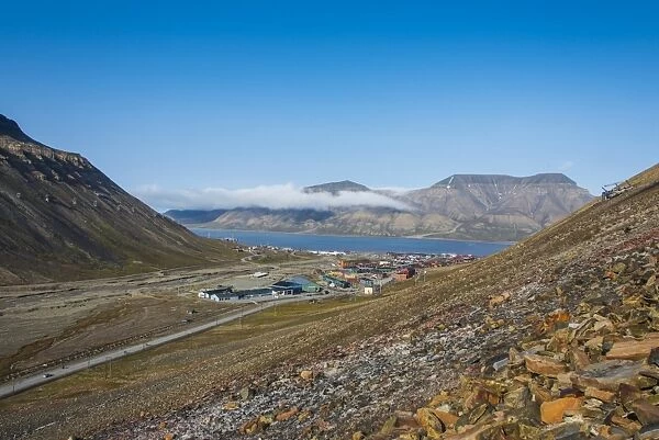 View over Longyearbyen, capital of Spitzbergen, Svalbard, Arctic, Norway, Scandinavia, Europe