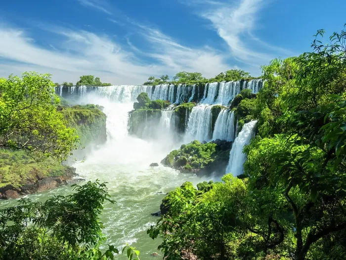 Framed Print : A view from the lower circuit at Iguazu Falls, UNESCO World Heritage Site, Misiones Province, Argentina, South America Framed Print : A view from the lower circuit at Iguazu Falls, UNESCO World Heritage Site, Misiones Province, Argentina, South America