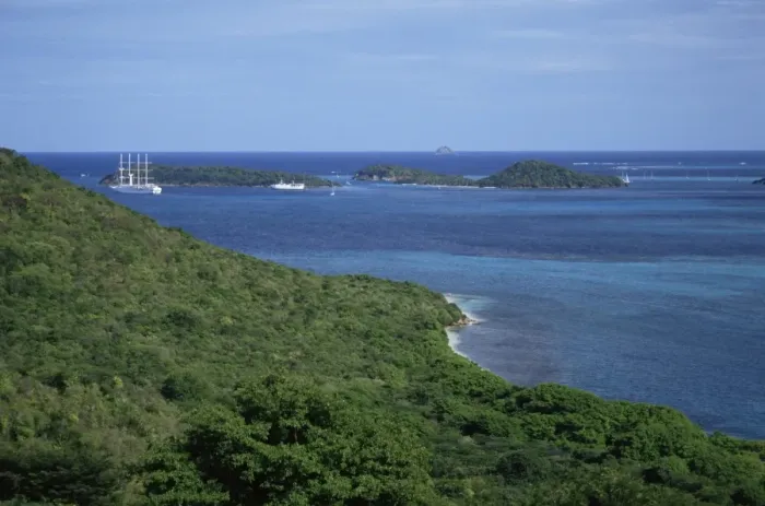Framed Print : View from Mayreau island towards Tobago Cays Framed Print : View from Mayreau island towards Tobago Cays