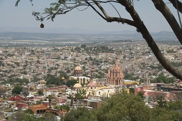 View from the Mirador with the church La Parroquia, San Miguel de Allende (San Miguel)